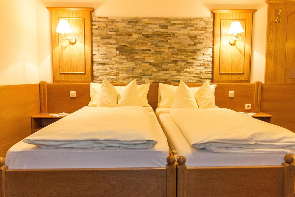 Gasthaus-Hotel Faltermaier Eicherloh Zimmer foto